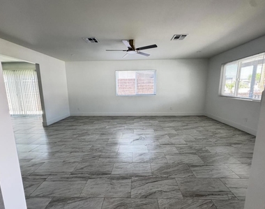 66685 Granada Avenue - Photo Thumbnail 2