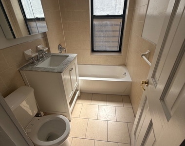 20 Magaw Place - Photo Thumbnail 10
