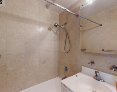 East 79th Street - Photo Thumbnail 2