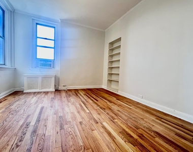 328 West 83rd Street - Photo Thumbnail 2