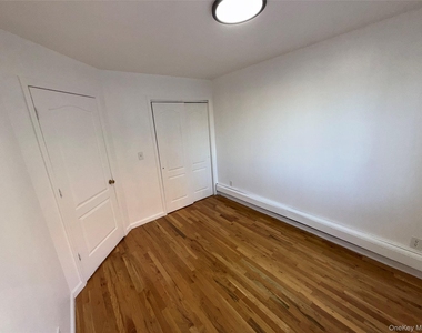 189-26 113th Road - Photo Thumbnail 22