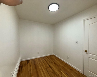 189-26 113th Road - Photo Thumbnail 13