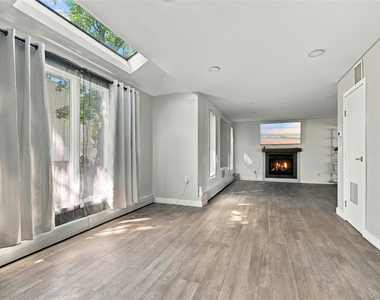 3304 Park Avenue - Photo Thumbnail 7