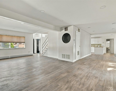 3304 Park Avenue - Photo Thumbnail 3
