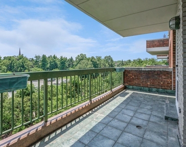 111 Cherry Valley Avenue - Photo Thumbnail 20