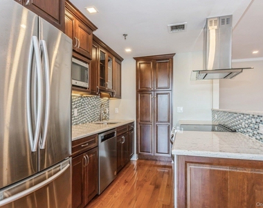 111 Cherry Valley Avenue - Photo Thumbnail 5