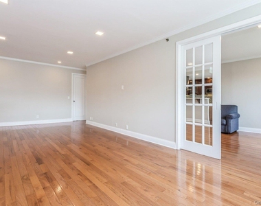 111 Cherry Valley Avenue - Photo Thumbnail 15