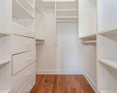 111 Cherry Valley Avenue - Photo Thumbnail 14