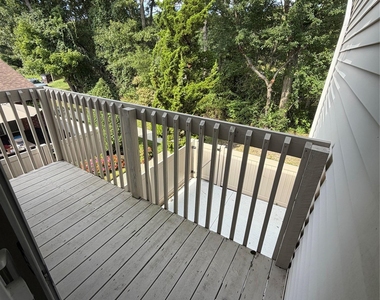 232 Springmeadow Drive - Photo Thumbnail 12