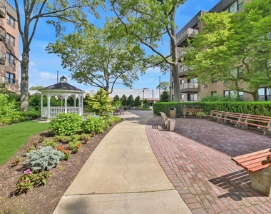 2 Birchwood Court - Photo Thumbnail 10