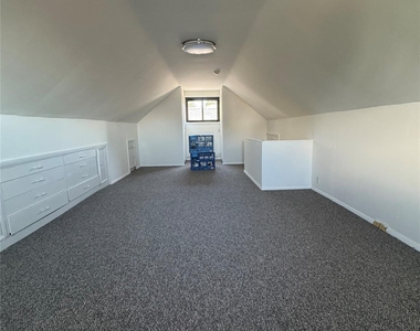 4740 Glenwood Street - Photo Thumbnail 12