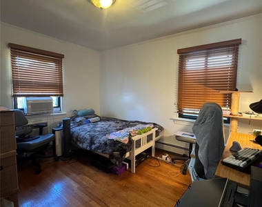 4740 Glenwood Street - Photo Thumbnail 10