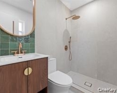 24005 147th Avenue - Photo Thumbnail 5