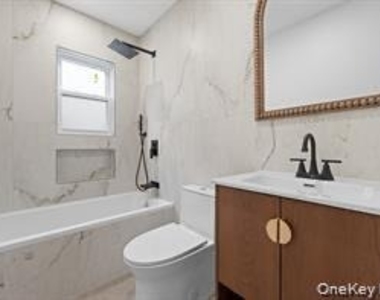 24005 147th Avenue - Photo Thumbnail 2