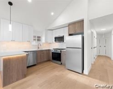 24005 147th Avenue - Photo Thumbnail 1