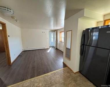 78 Main Street - Photo Thumbnail 5