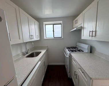 145-18 34th Ave - Photo Thumbnail 3