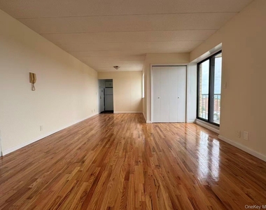 145-18 34th Ave - Photo Thumbnail 5