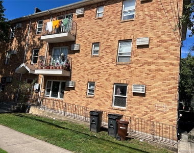 17205 Highland Avenue - Photo Thumbnail 2