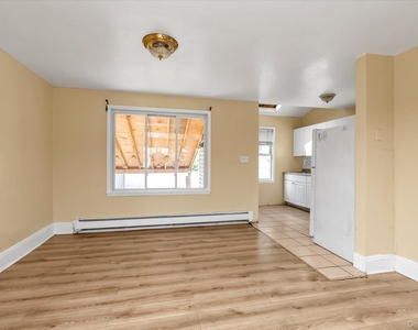 46 Derby Street - Photo Thumbnail 7