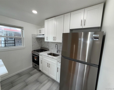 69-41 Burchell Avenue - Photo Thumbnail 6