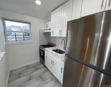 69-41 Burchell Avenue - Photo Thumbnail 7