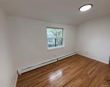 69-41 Burchell Avenue - Photo Thumbnail 13