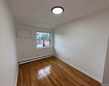69-41 Burchell Avenue - Photo Thumbnail 21