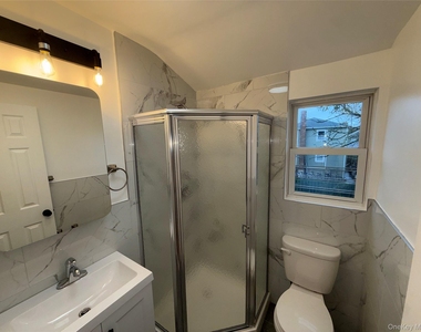 69-41 Burchell Avenue - Photo Thumbnail 15