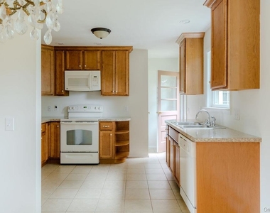 22 Trinity Place - Photo Thumbnail 2