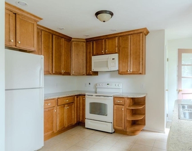 22 Trinity Place - Photo Thumbnail 3