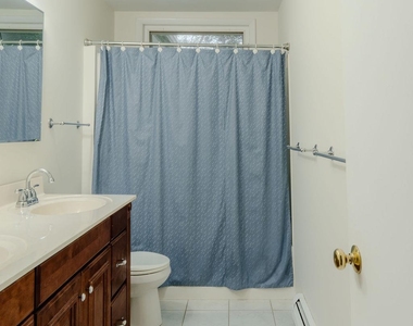 22 Trinity Place - Photo Thumbnail 8