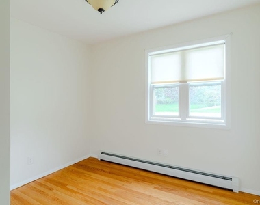 22 Trinity Place - Photo Thumbnail 5