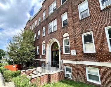 98 Harding Avenue - Photo Thumbnail 3