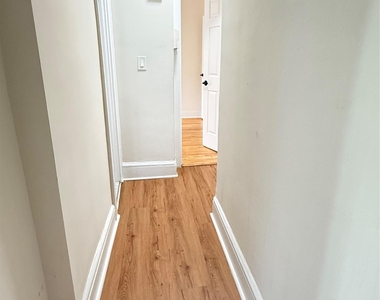 98 Harding Avenue - Photo Thumbnail 2