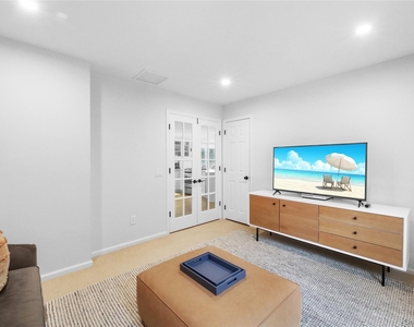 70 Tanners Neck Lane - Photo Thumbnail 13