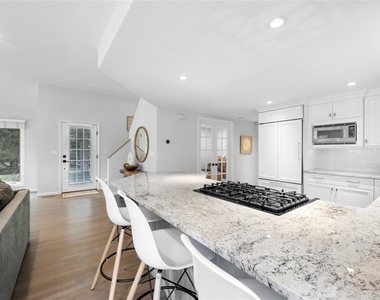 70 Tanners Neck Lane - Photo Thumbnail 10