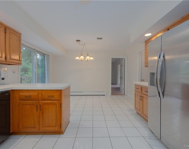 20 Madison Court - Photo Thumbnail 8