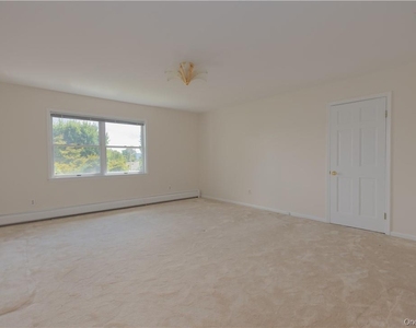 20 Madison Court - Photo Thumbnail 19