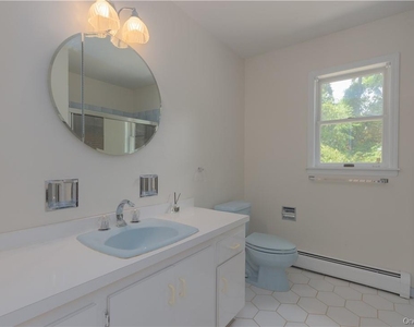 20 Madison Court - Photo Thumbnail 18