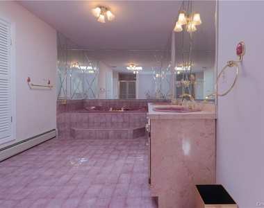 20 Madison Court - Photo Thumbnail 20