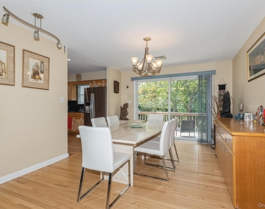 148 Lincoln Street - Photo Thumbnail 7