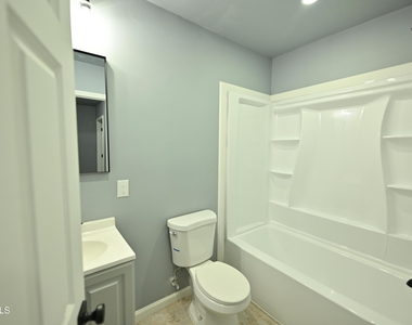 44 Alexander Street - Photo Thumbnail 10