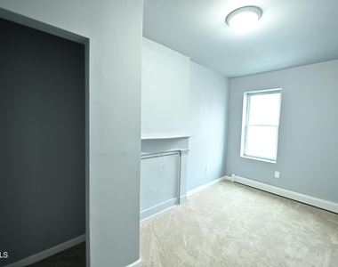 44 Alexander Street - Photo Thumbnail 6
