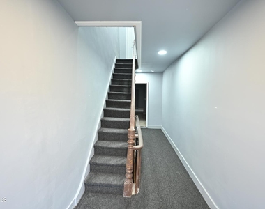 44 Alexander Street - Photo Thumbnail 1