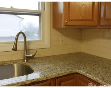 1 Fairview Avenue - Photo Thumbnail 1