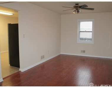1 Fairview Avenue - Photo Thumbnail 7