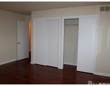 1 Fairview Avenue - Photo Thumbnail 5