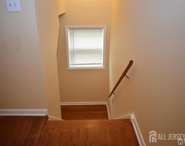 1 Fairview Avenue - Photo Thumbnail 8