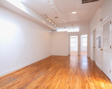 378 George Street - Photo Thumbnail 2